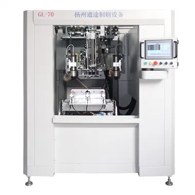 Четвороосна машина за четкање са поклопцем