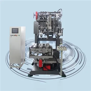 Машина за четкање са три осовине